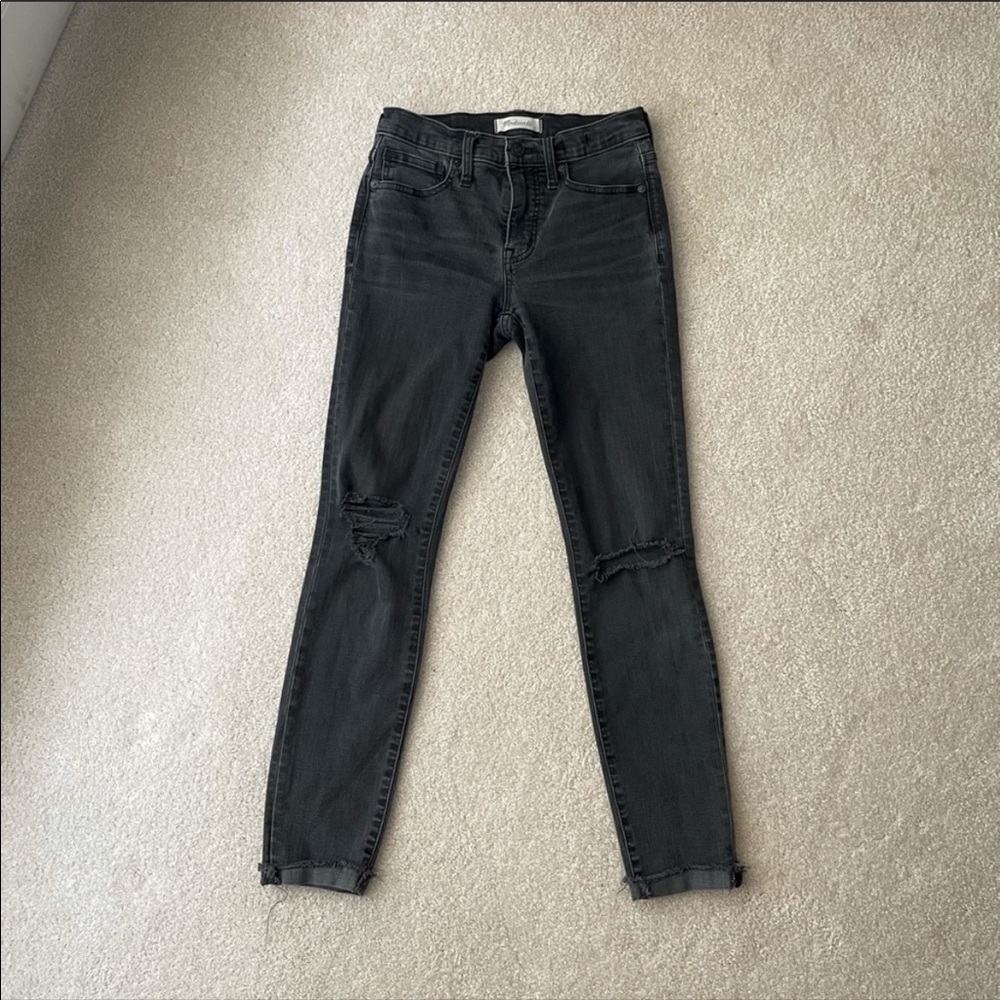 Madewell 9” High-Rise Skinny Jean in Black Sea Distressed Rips - Picture 4 of 14